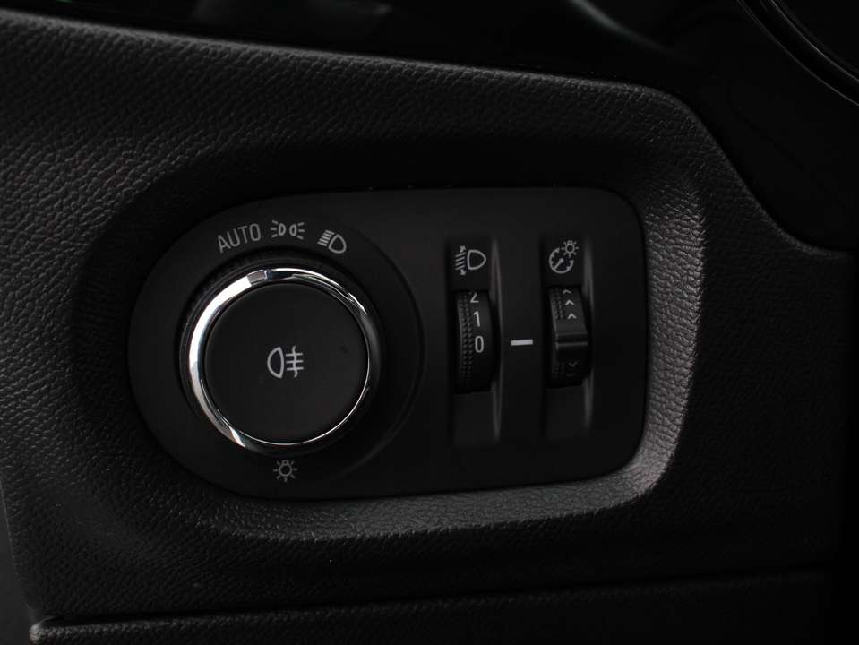 Opel Corsa - Imagem 12