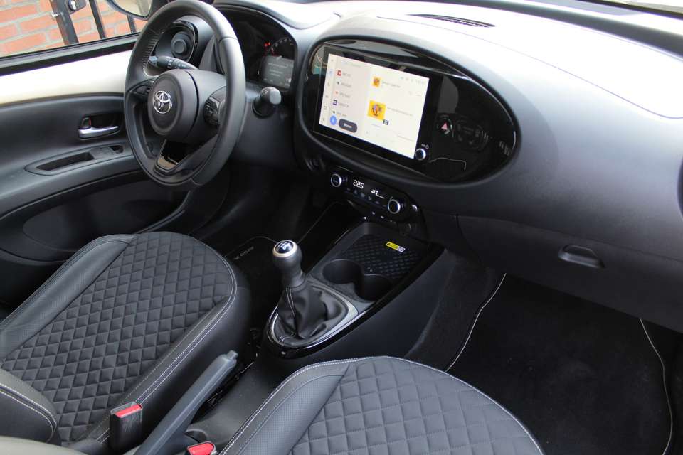Toyota Aygo X - Imagem 13