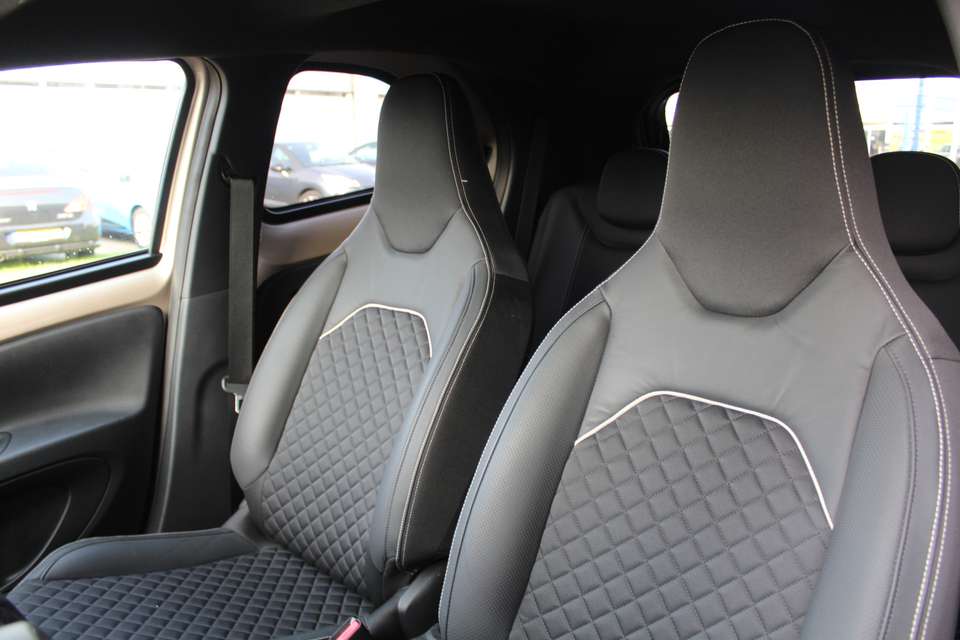 Toyota Aygo X - Imagem 16