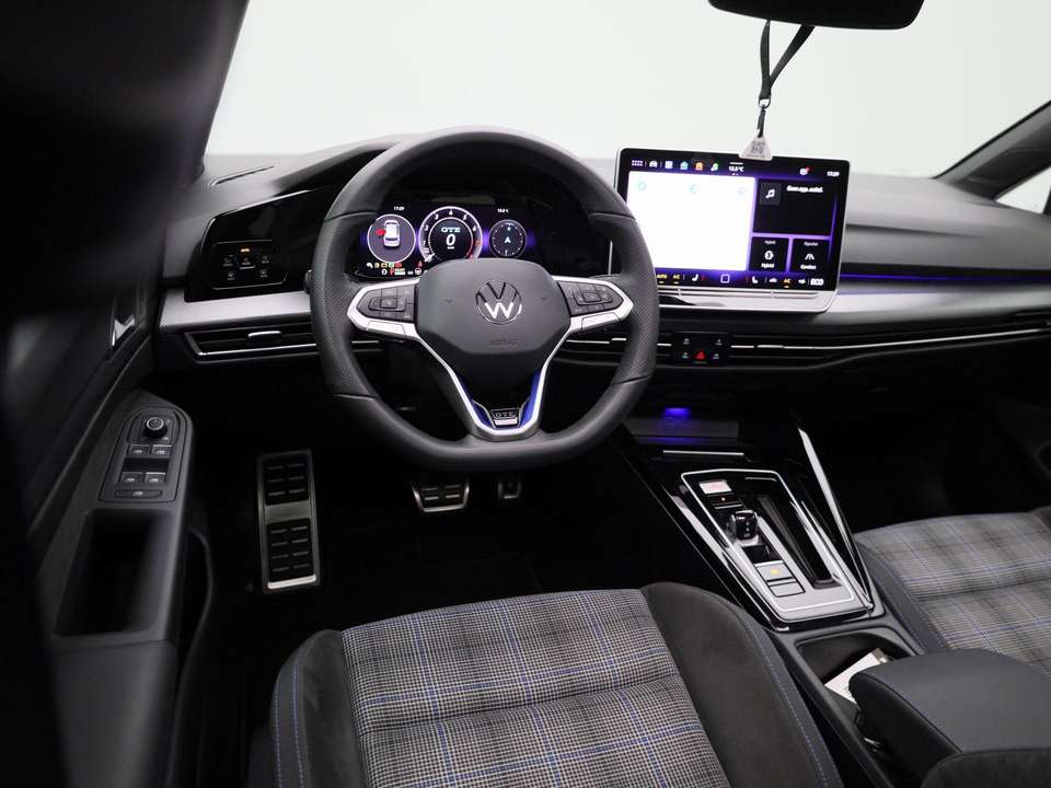 Volkswagen Golf GTE - Imagem 7