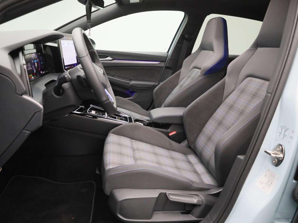 Volkswagen Golf GTE - Imagem 8