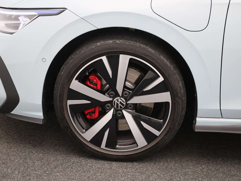 Volkswagen Golf GTE - Imagem 12