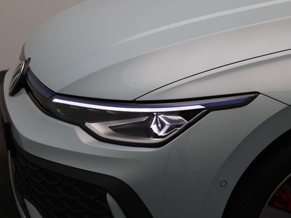 Volkswagen Golf GTE - Imagem 13