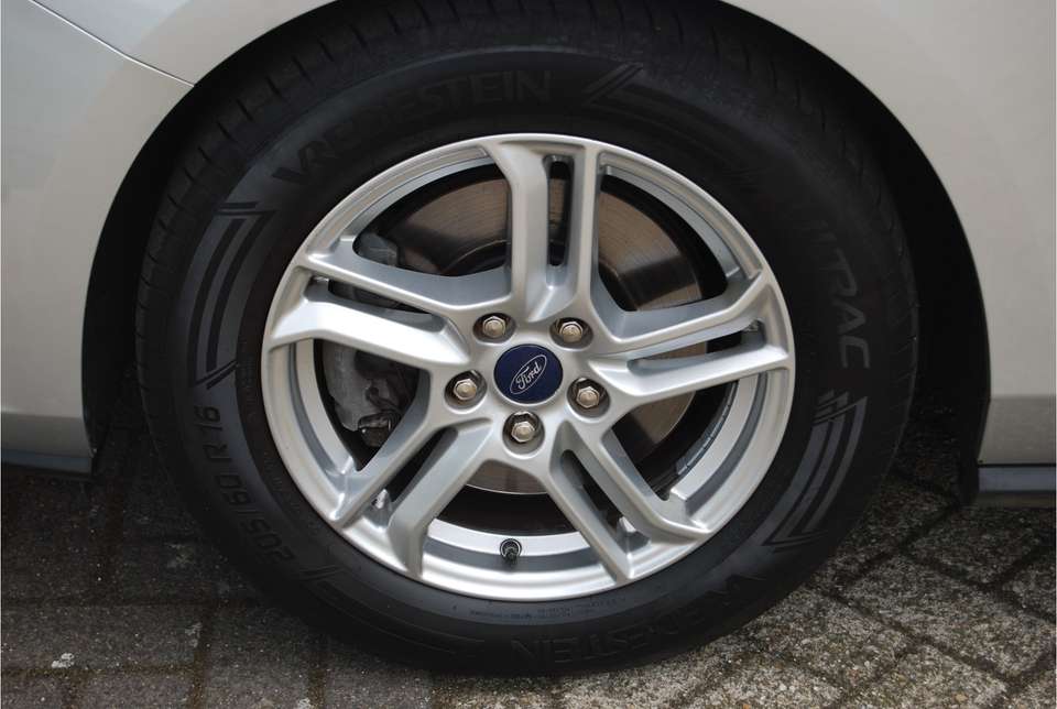 Ford Focus - Imagem 10