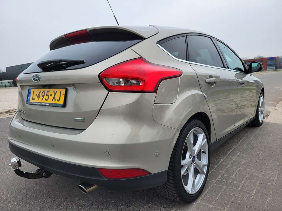 Ford Focus - Imagem 9