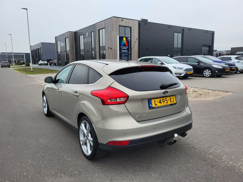 Ford Focus - Imagem 17