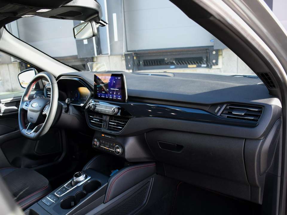 Ford Kuga - Imagem 8