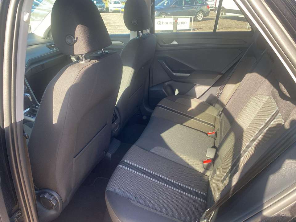 Volkswagen T-Roc - Imagem 9