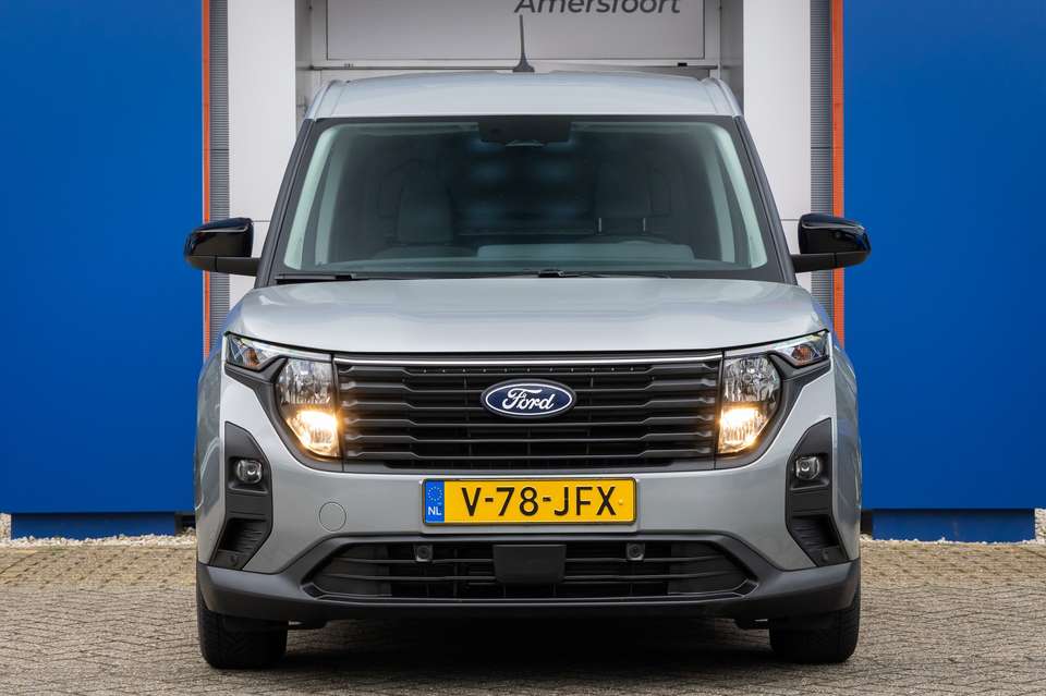 Ford Transit Courier - Imagem 3