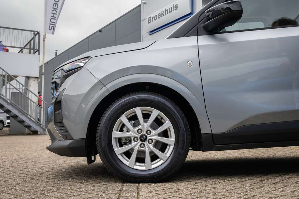 Ford Transit Courier - Imagem 8