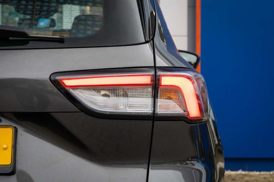 Ford Kuga - Imagem 11