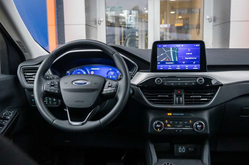 Ford Kuga - Imagem 13