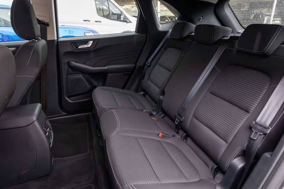 Ford Kuga - Imagem 15