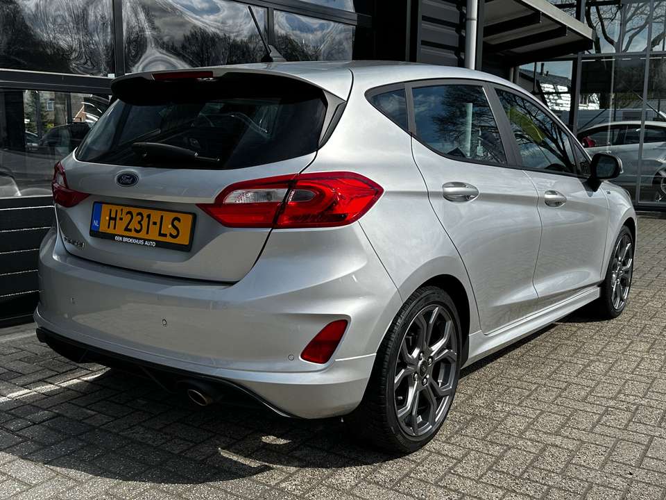 Ford Fiesta - Imagem 6