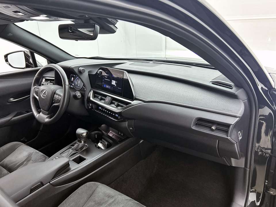 Lexus UX 250h - Imagem 6