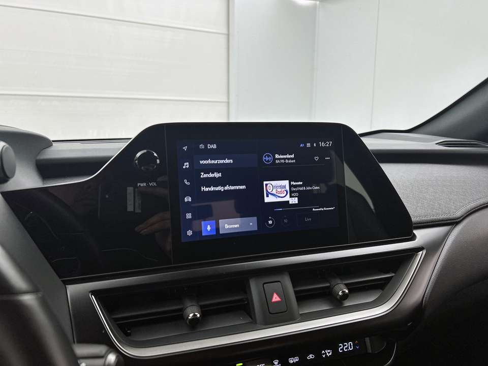 Lexus UX 250h - Imagem 7