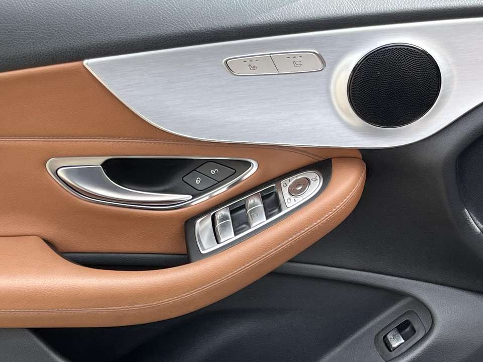 Mercedes-Benz C 180 - Imagem 17