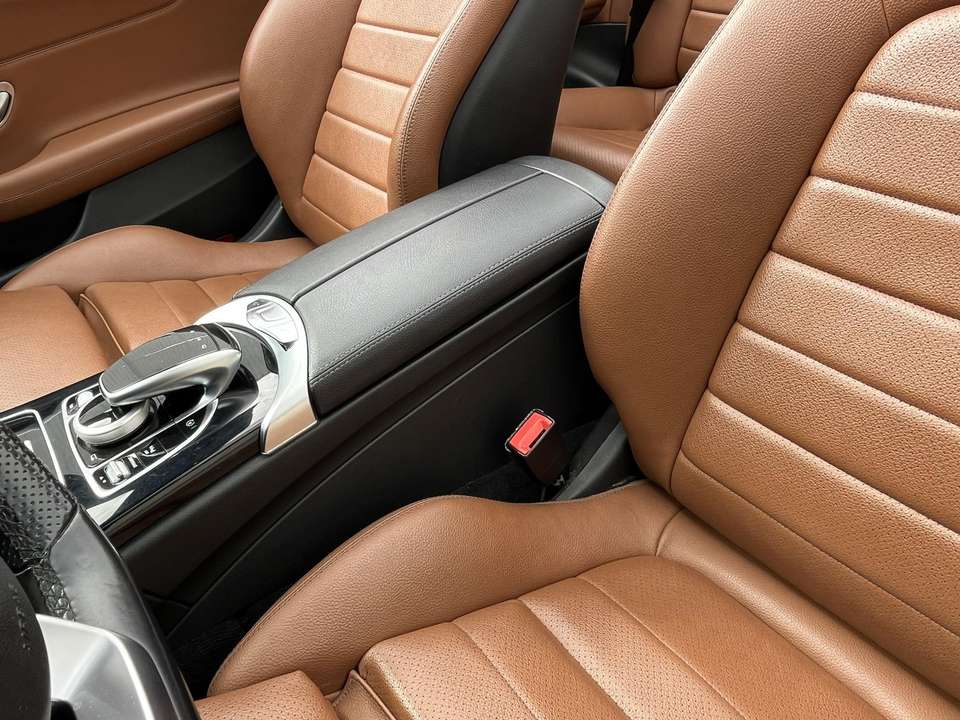 Mercedes-Benz C 180 - Imagem 20