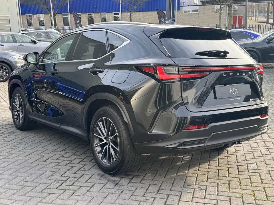 Lexus NX 450h+ - Imagem 5