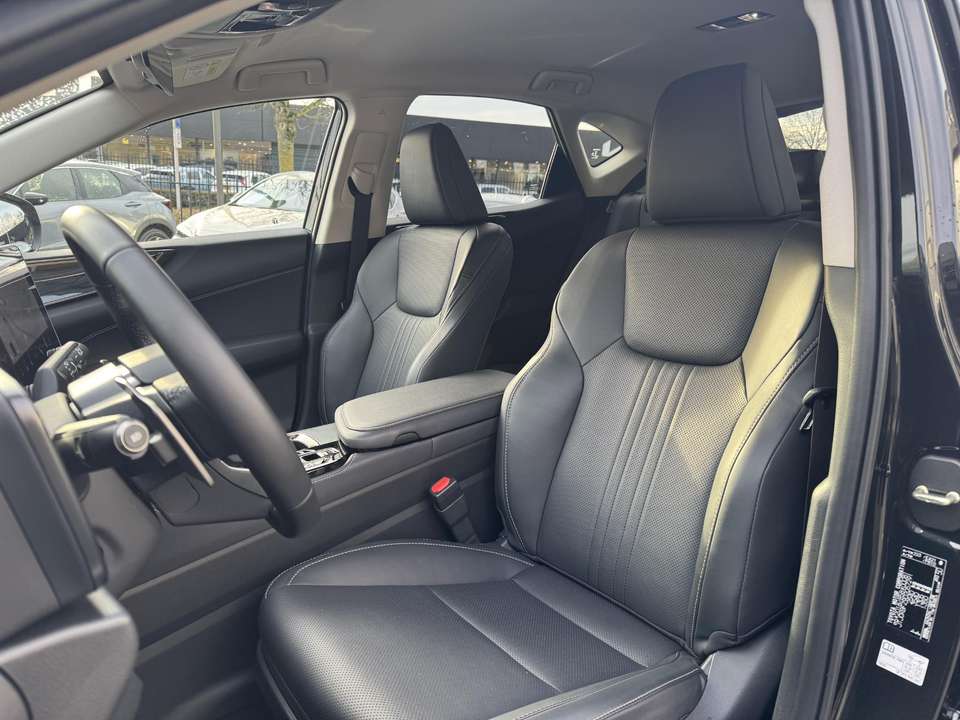 Lexus NX 450h+ - Imagem 11