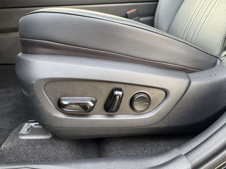 Lexus NX 450h+ - Imagem 14