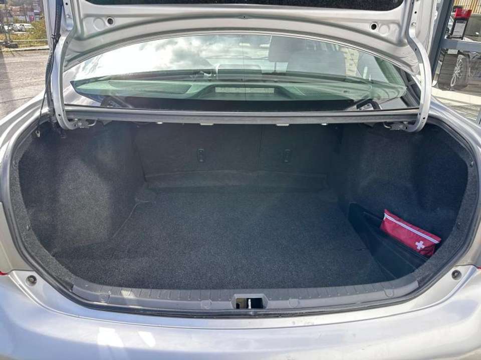 Toyota Corolla - Imagem 8