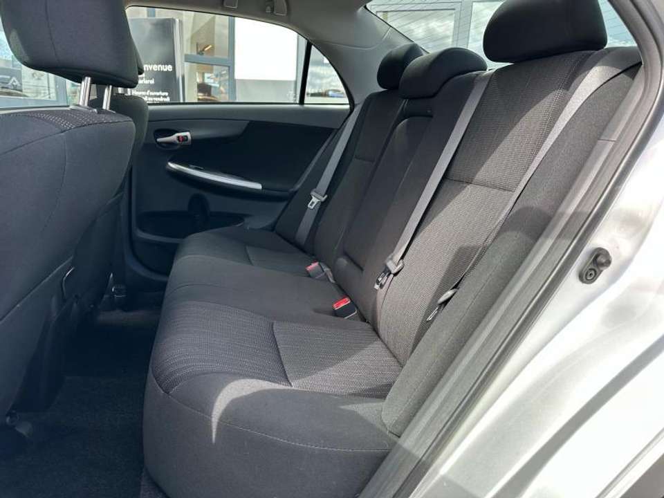 Toyota Corolla - Imagem 10