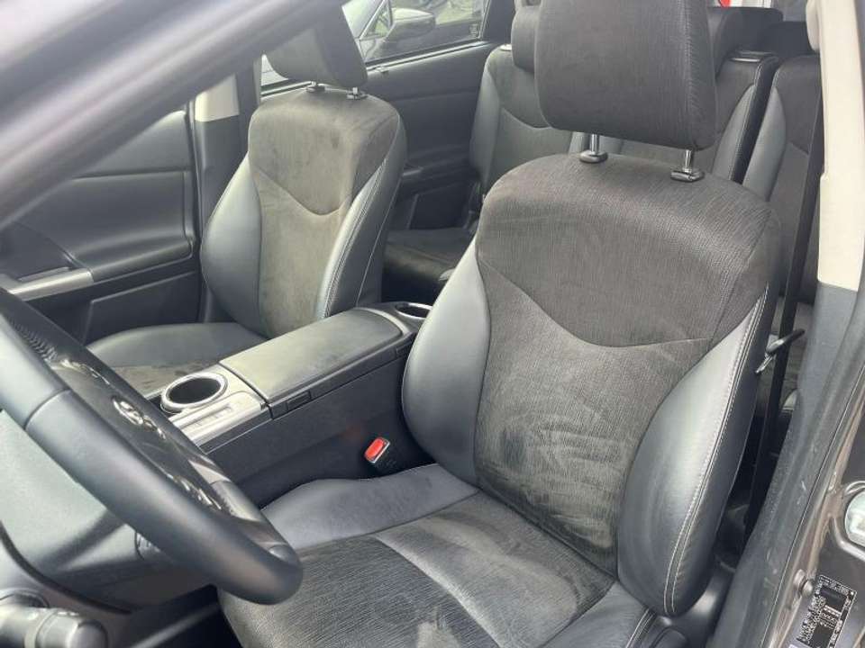 Toyota Prius+ - Imagem 6