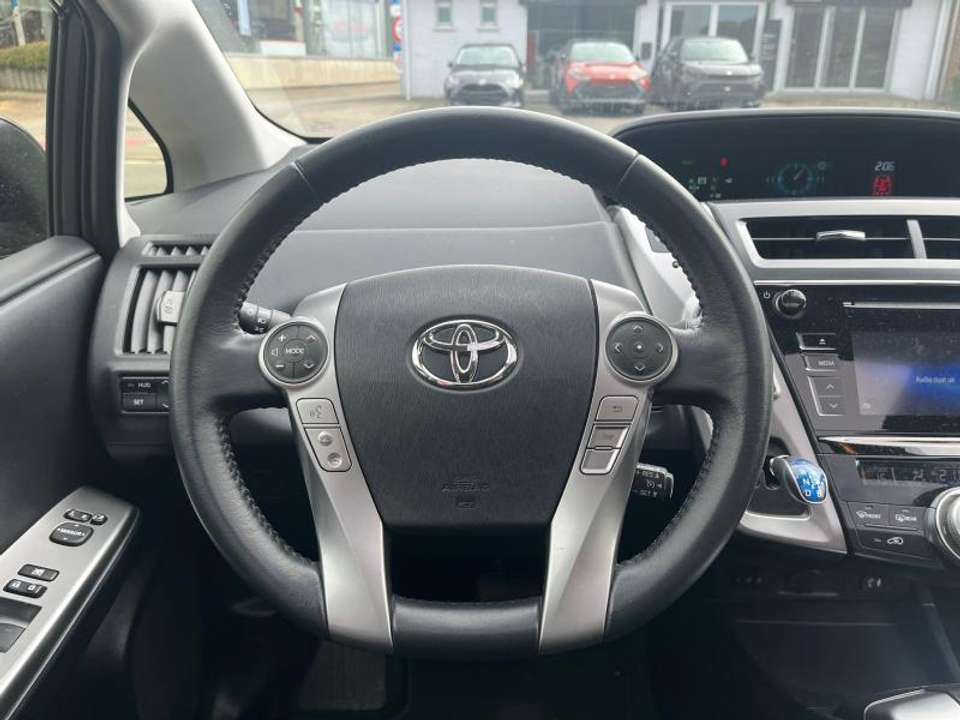 Toyota Prius+ - Imagem 11
