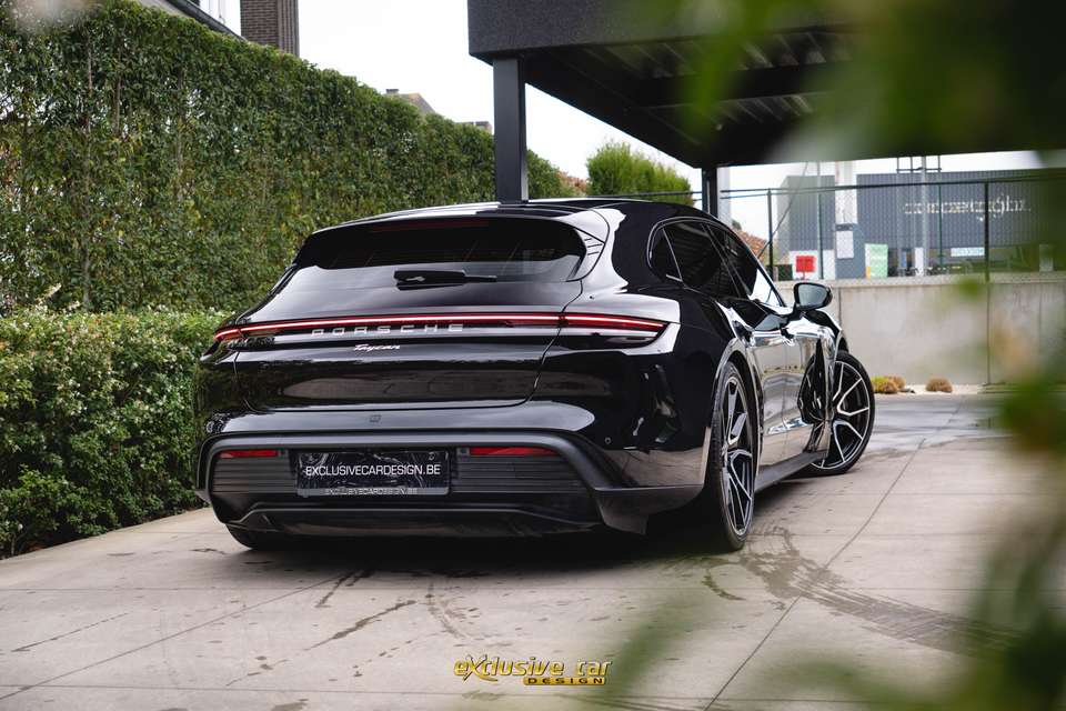 Porsche Taycan - Imagem 5