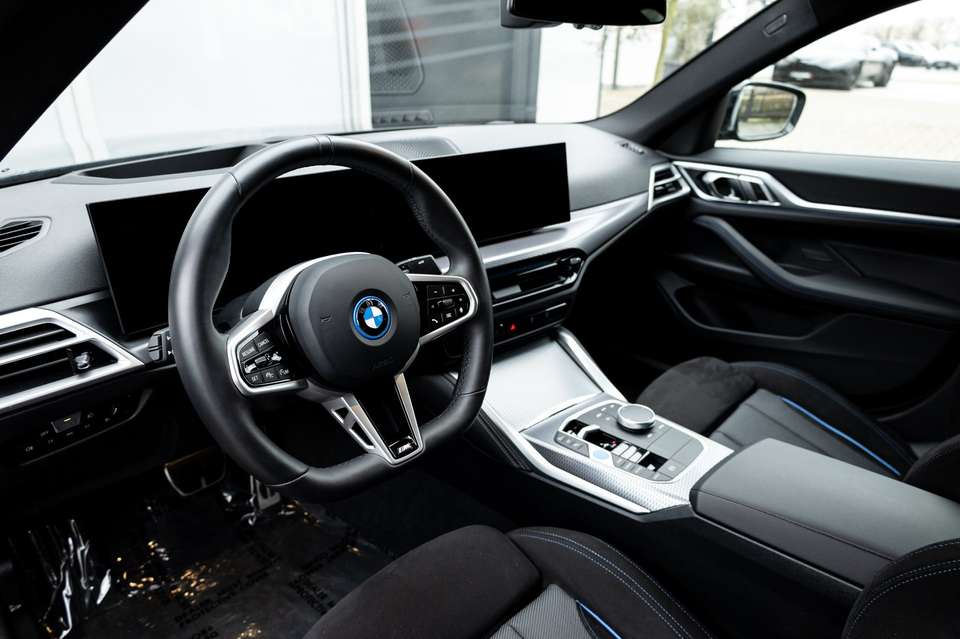BMW i4 - Imagem 11