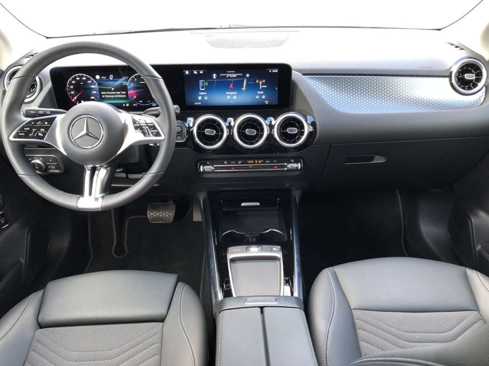 Mercedes-Benz B 200 - Imagem 5