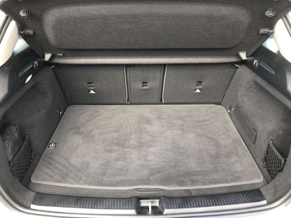 Mercedes-Benz B 200 - Imagem 13