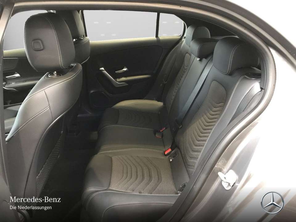 Mercedes-Benz A 180 - Imagem 12