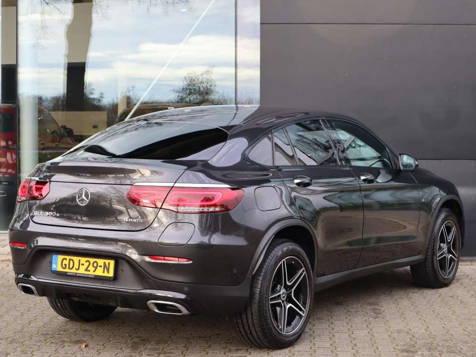 Mercedes-Benz GLC 300 - Imagem 2