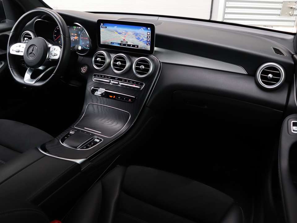 Mercedes-Benz GLC 300 - Imagem 3