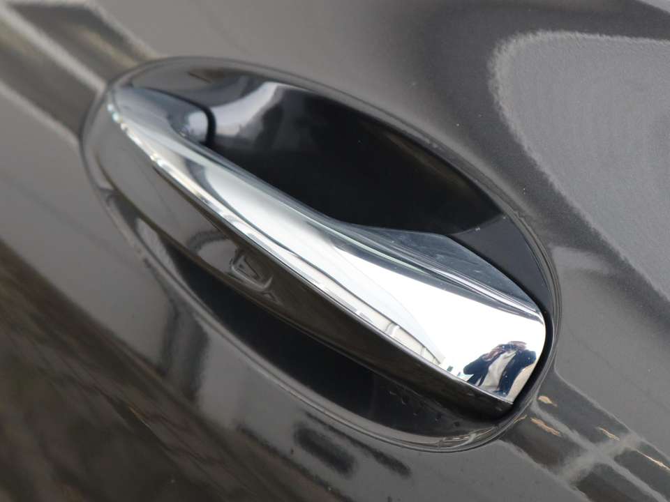 Mercedes-Benz GLC 300 - Imagem 11