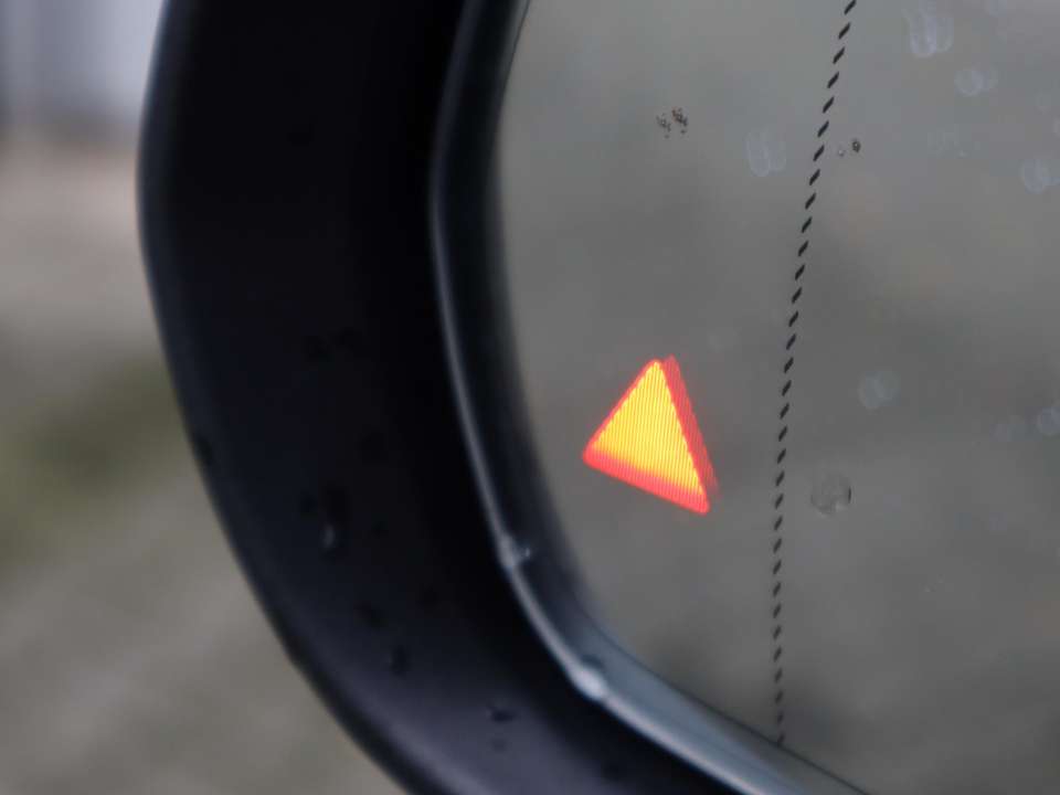 Mercedes-Benz GLC 300 - Imagem 12