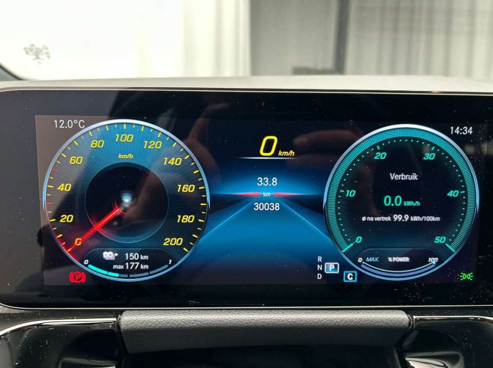 Mercedes-Benz EQA 250 - Imagem 6