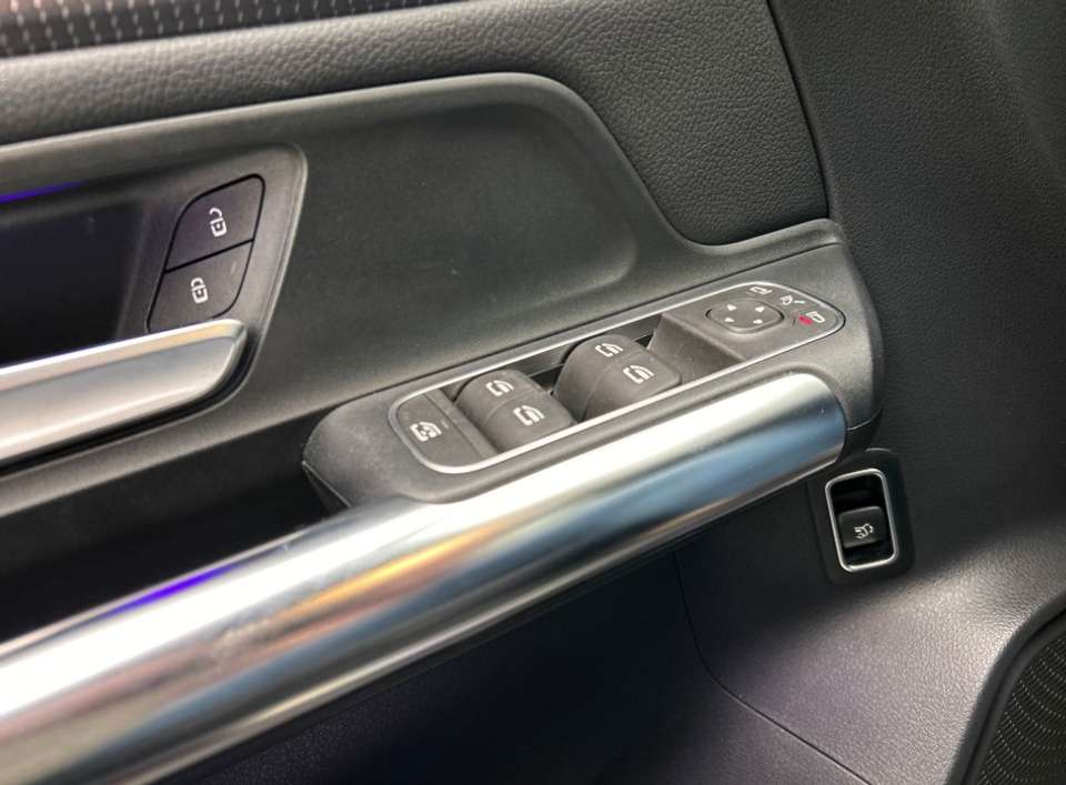 Mercedes-Benz EQA 250 - Imagem 8