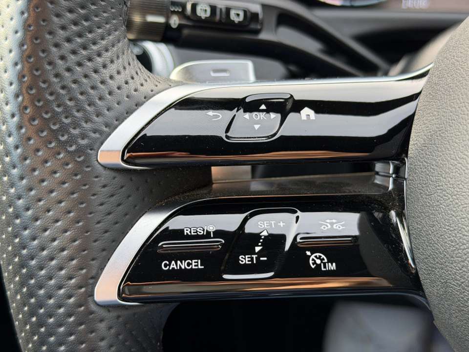 Mercedes-Benz E 300 - Imagem 15