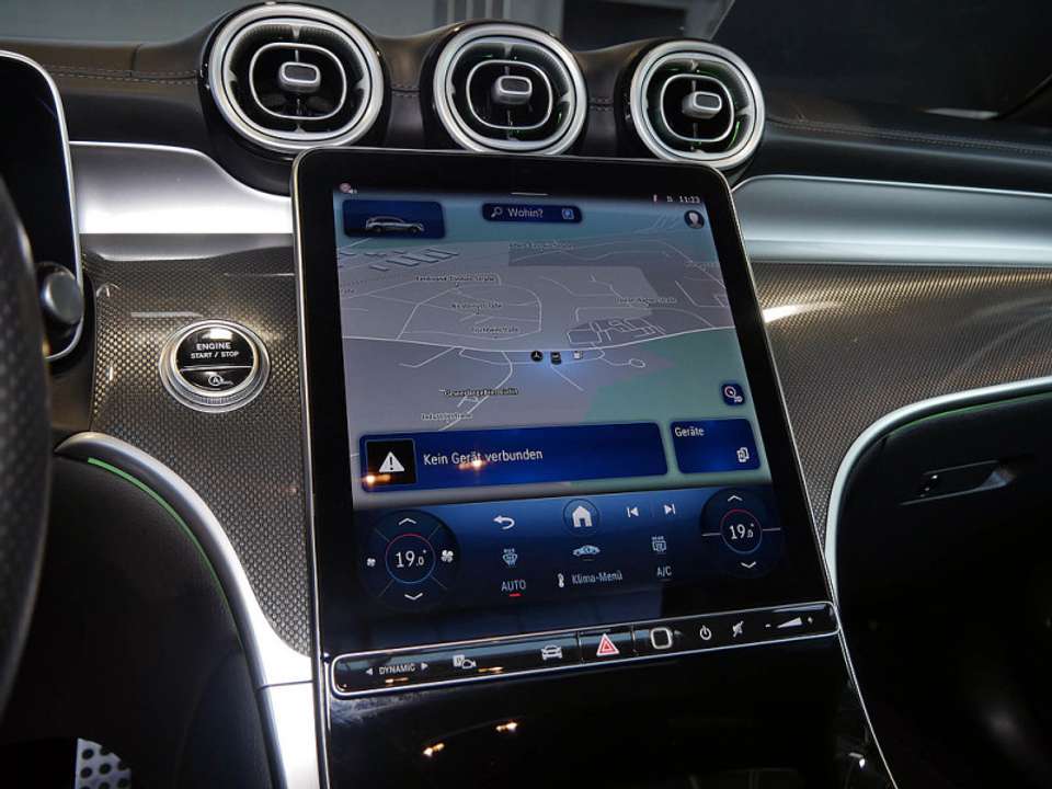 Mercedes-Benz GLC 200 - Imagem 14