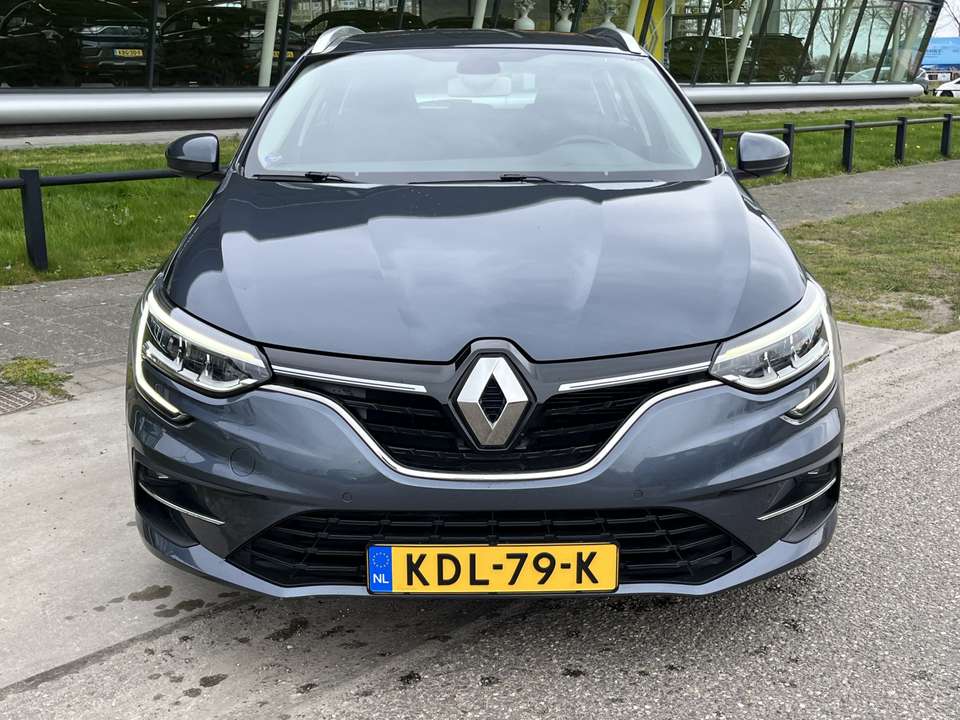 Renault Megane E-Tech - Imagem 10