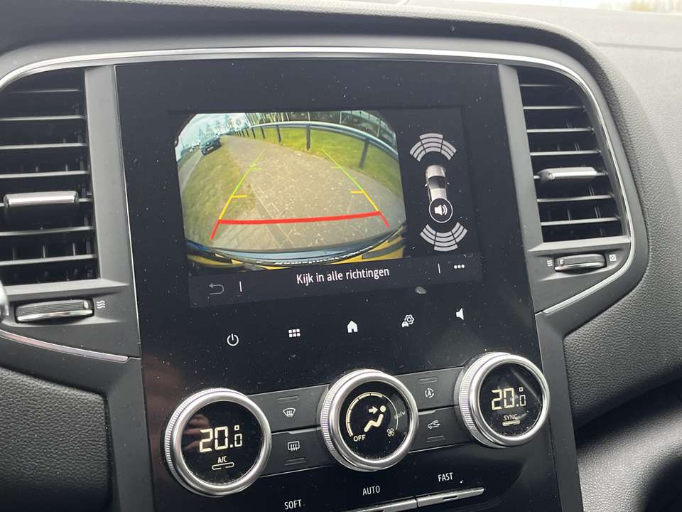 Renault Megane E-Tech - Imagem 12