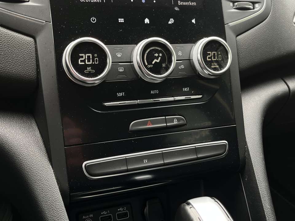 Renault Megane E-Tech - Imagem 15