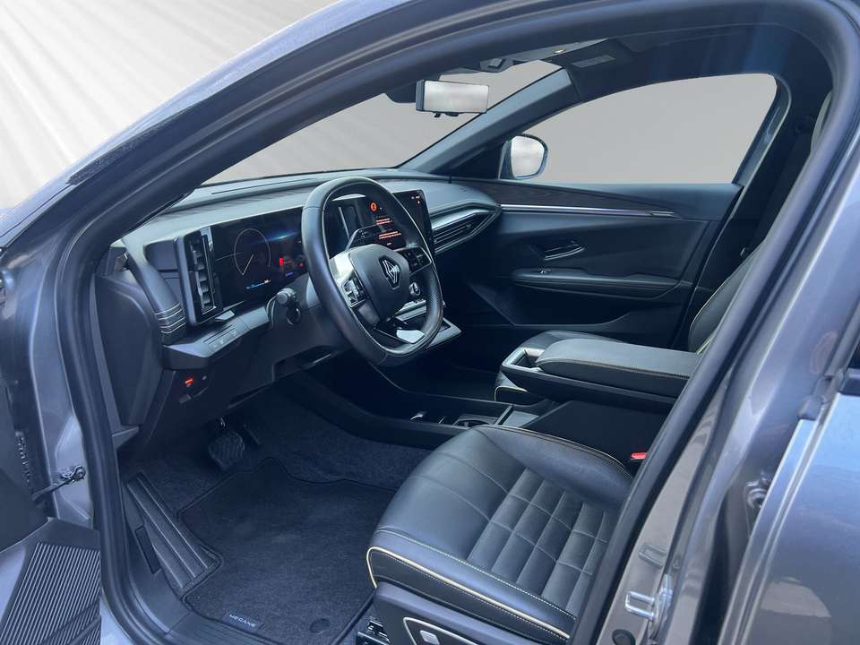 Renault Megane E-Tech - Imagem 7