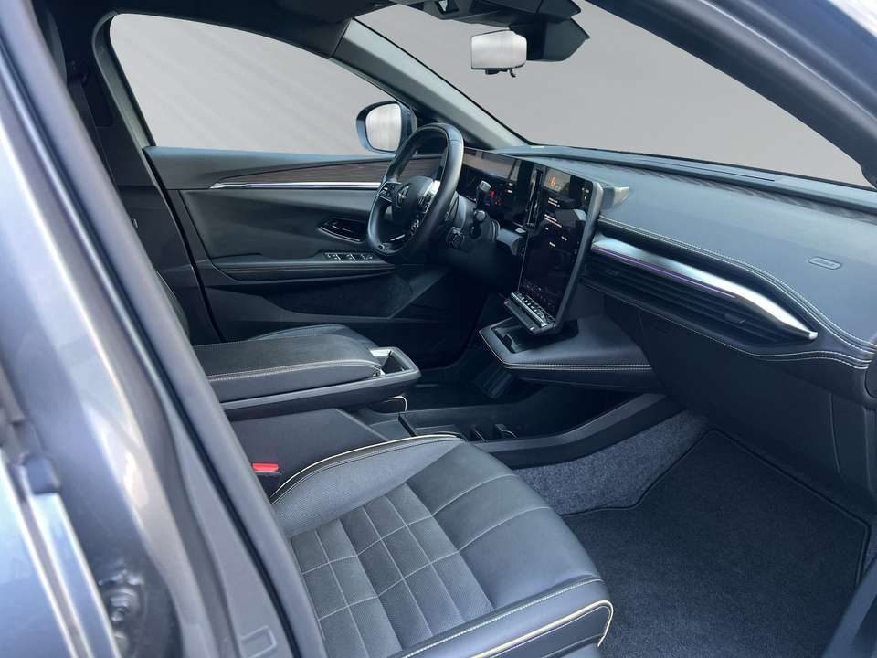 Renault Megane E-Tech - Imagem 10