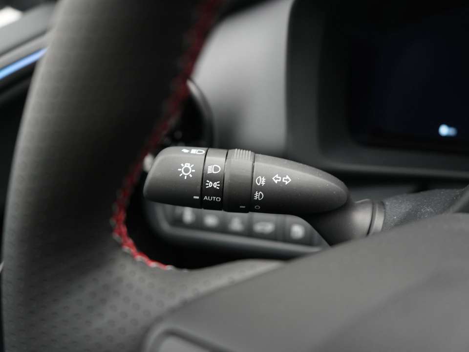 Toyota C-HR - Imagem 8