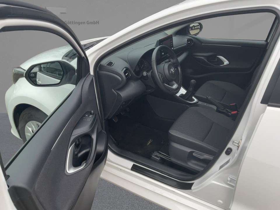 Toyota Yaris - Imagem 10