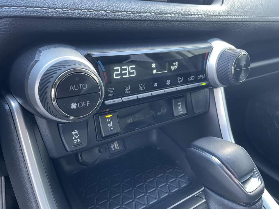 Toyota RAV 4 - Imagem 13